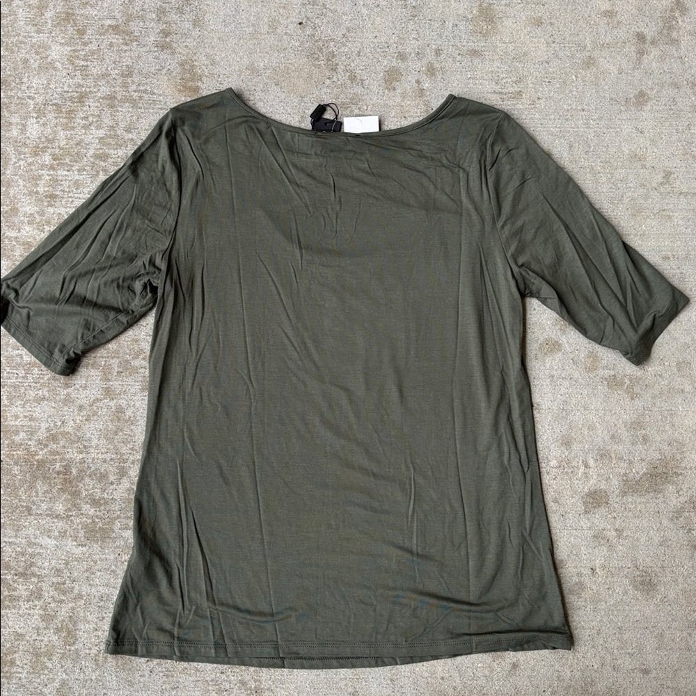 Cable & Gauge Women's Top in Dry Oregano - Picture 11 of 11